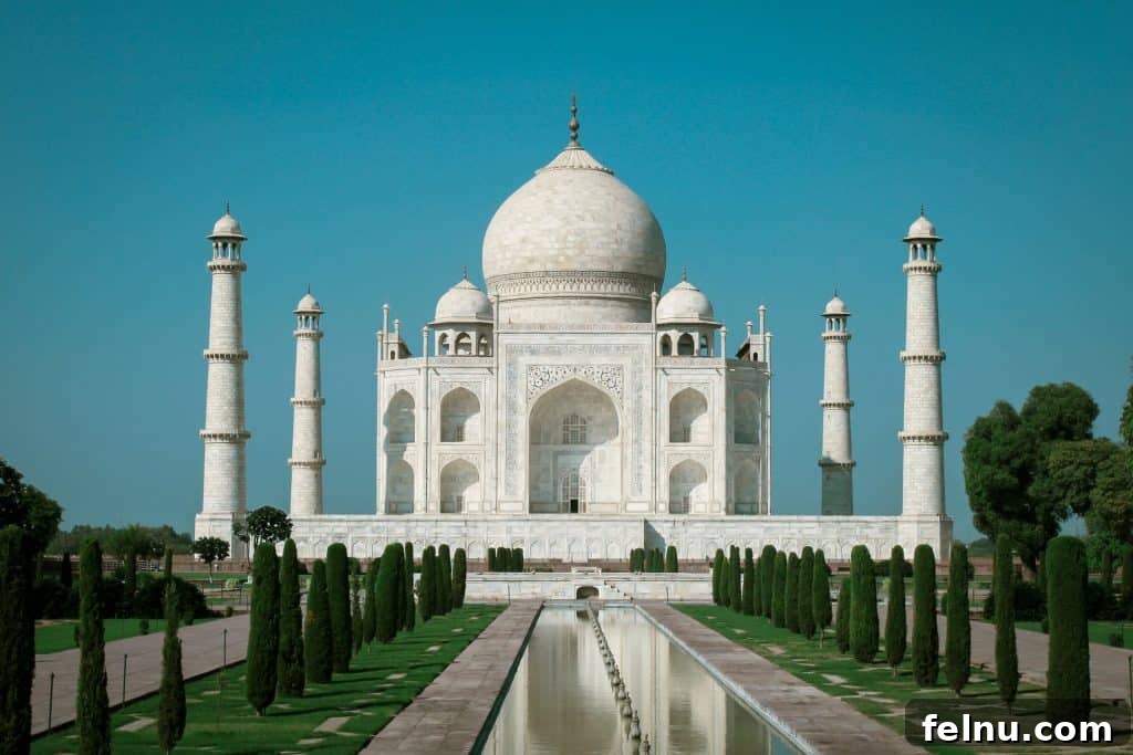 20 Virtual Journeys From The Comfort Of Your Home 18 The stunning white marble Taj Mahal reflected in its serene pool