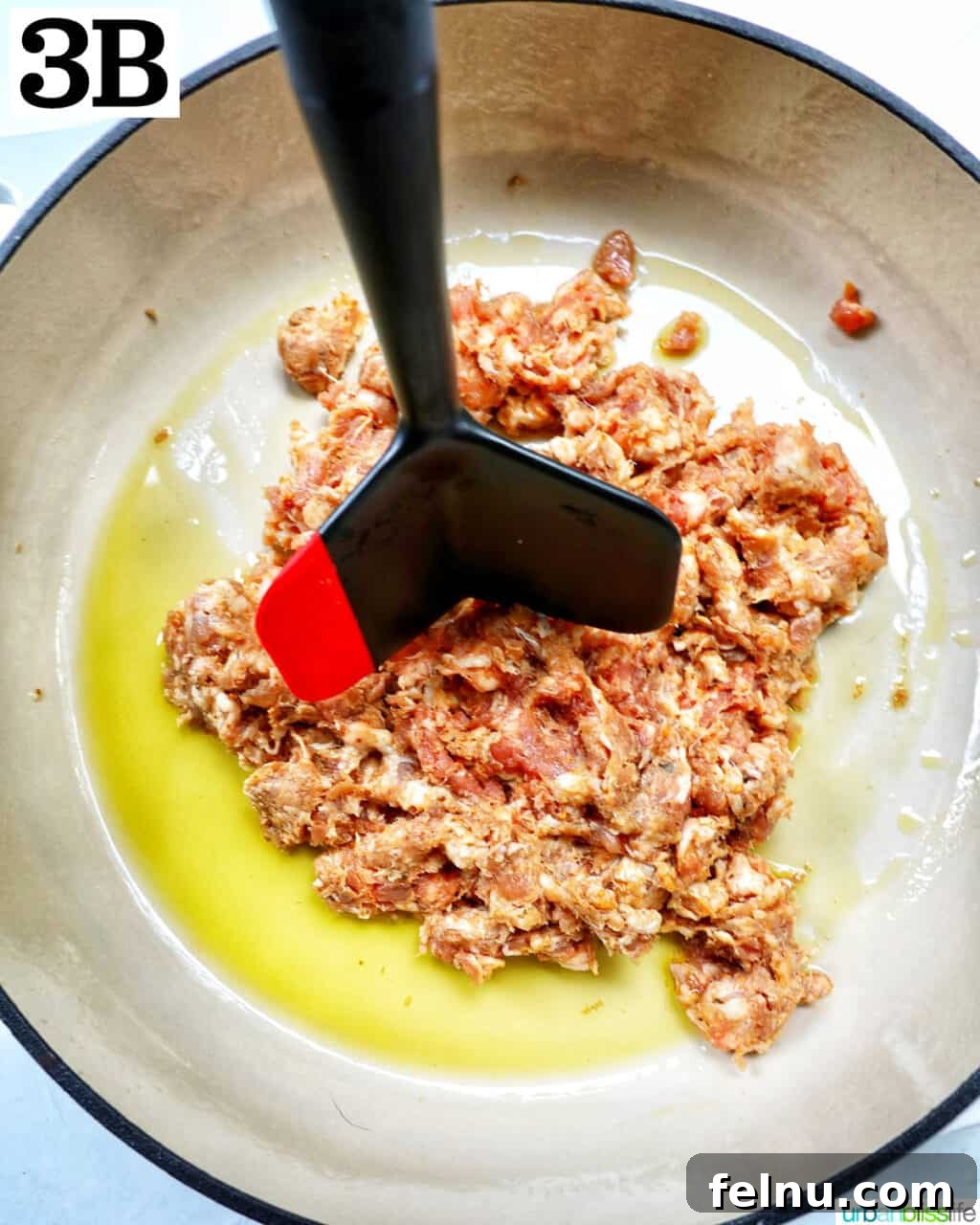Chopping sausage