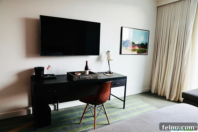 Canopy Portland: Your Pearl District Retreat 8 Hotel Room with TV and Desk