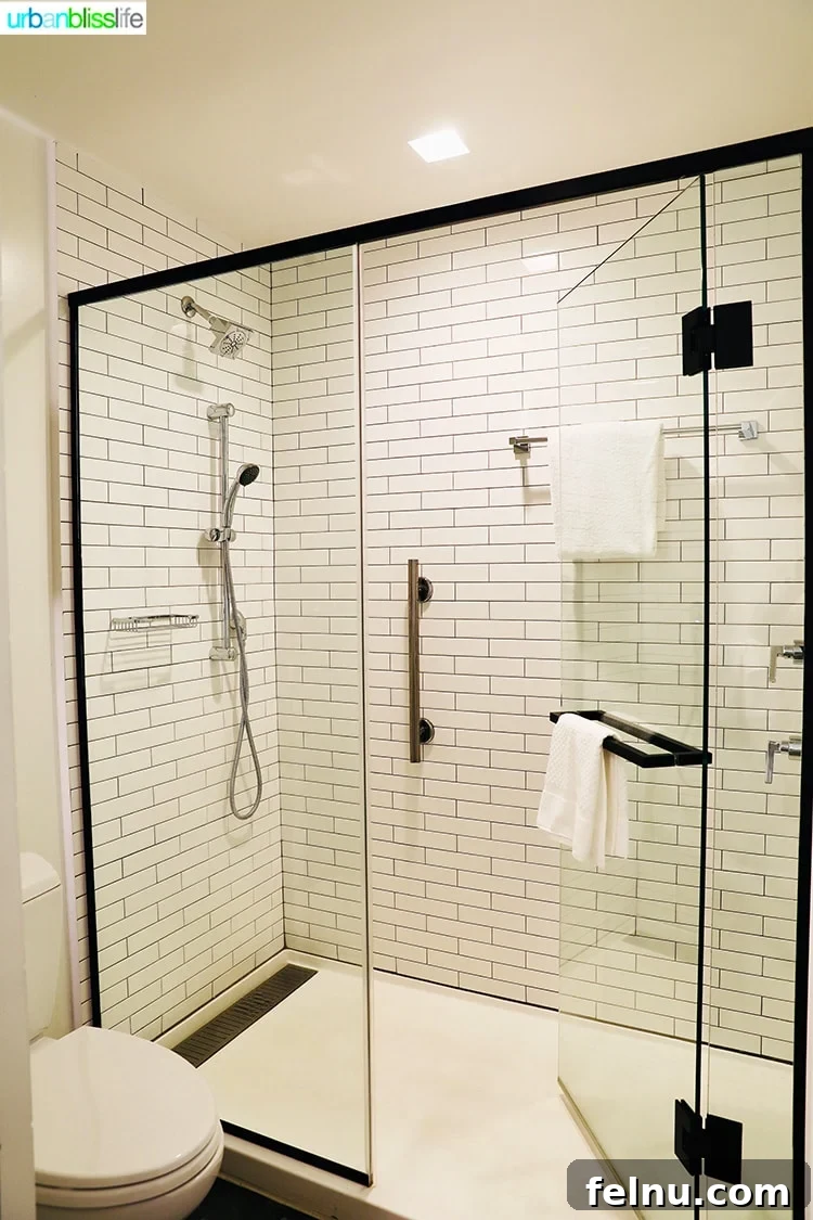 Canopy Portland: Your Pearl District Retreat 10 Bathroom Interior