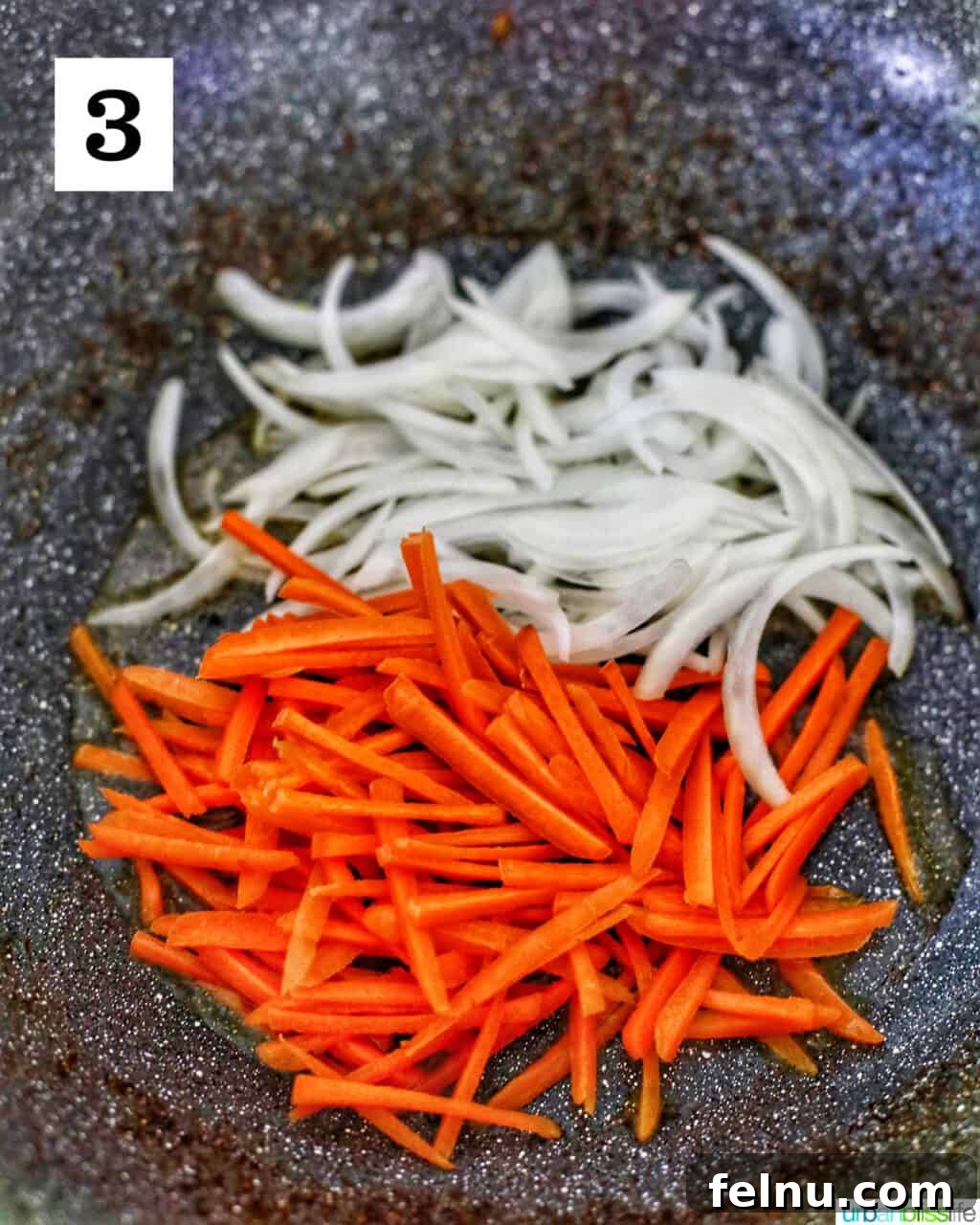 cooking vegetables for chicken yakisoba