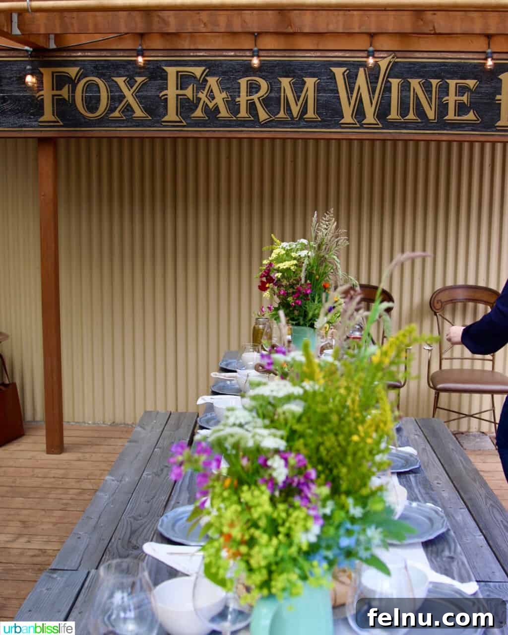 Sip Dundee Oregon Wine Country Guide 29 Fox Farms Vineyards tablesetting