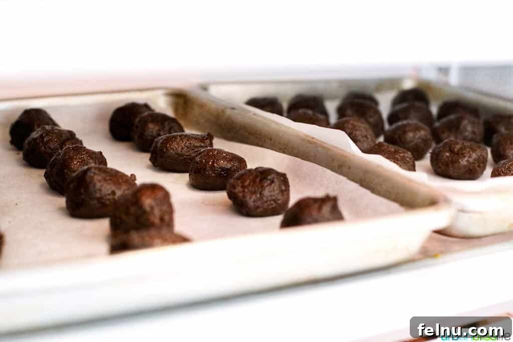 Mint Oreo Bliss Bites 15 Mint Oreo truffles chilling.