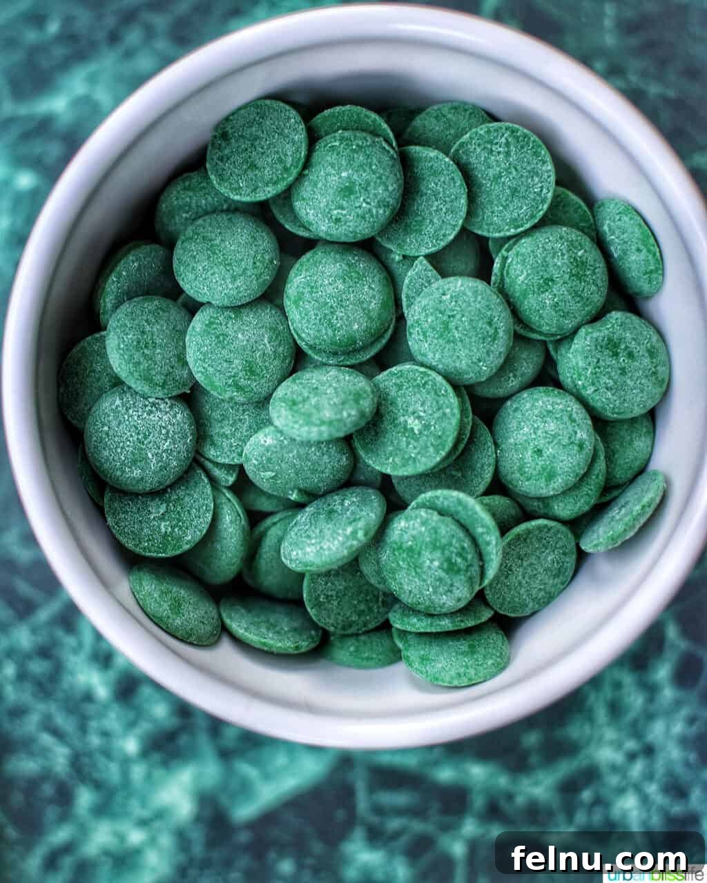 Mint Oreo Bliss Bites 19 Green chocolate melting wafers.