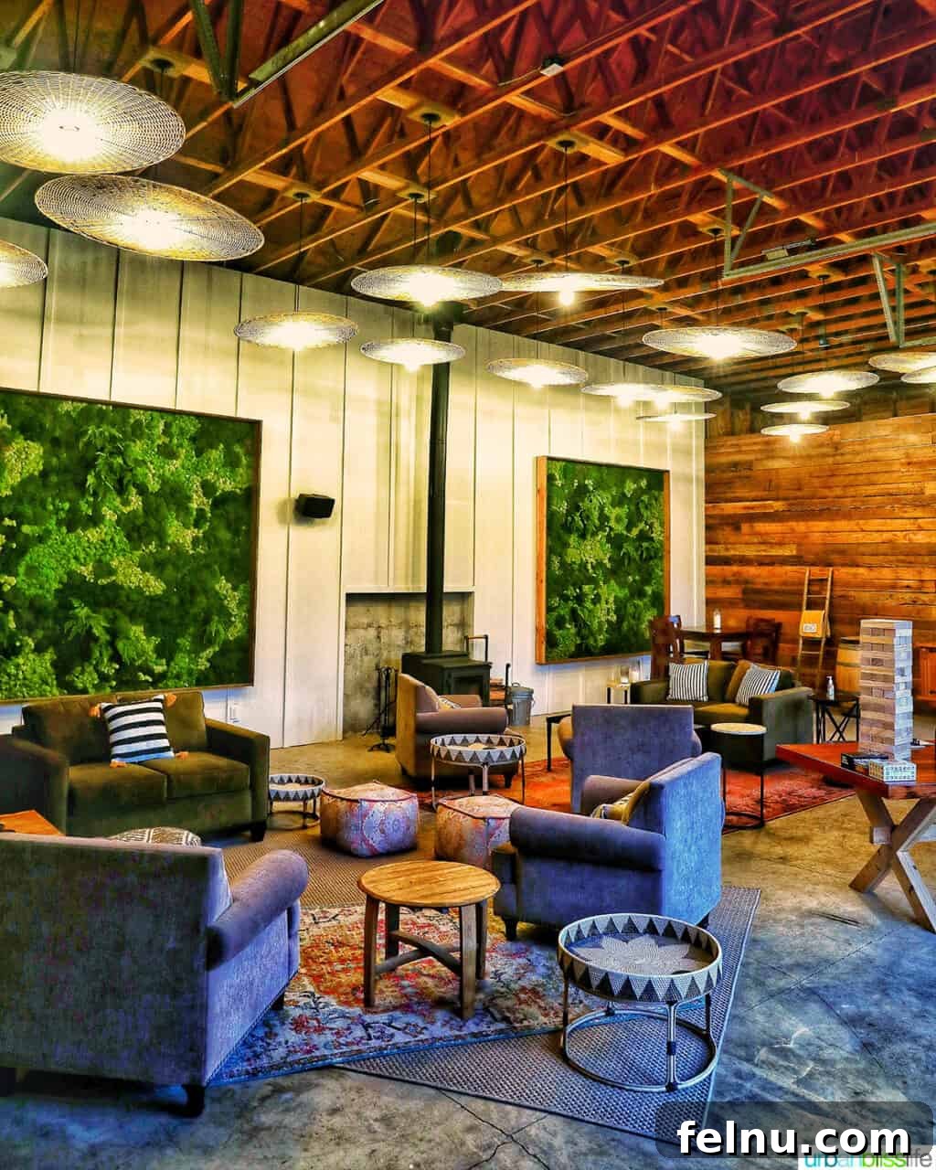 The Willamette Valley Hideaway 14 Clubhouse interior at The Setting Inn Willamette Valley