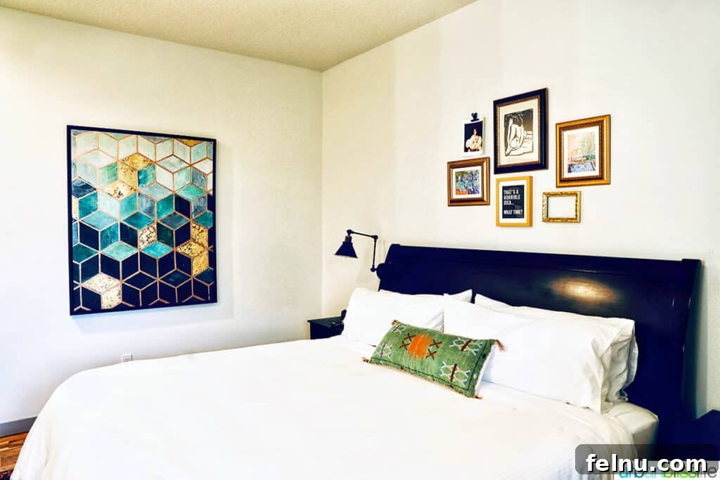 Bed in suite at The Setting Inn Willamette Valley