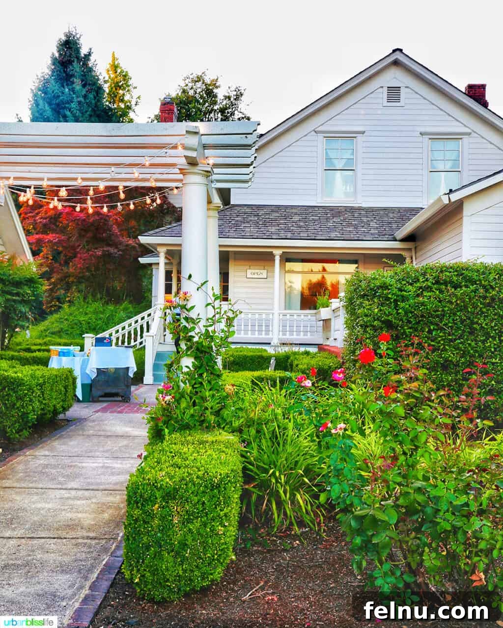 Joel Palmer House Exterior - Historic Charm