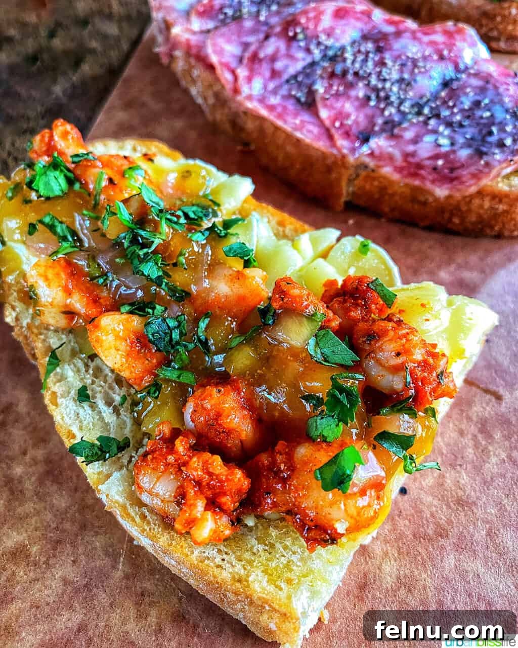 Murrayhill Taphouse Aşağıda, potansiyel olarak daha özgün bir başlık yer almaktadır: The Murrayhill Pour House 2 Murrayhill Taphouse Shrimp and Brie Bruschetta