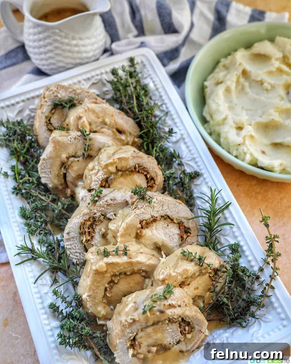 Instant Pot Pork Loin: A Flavorful One-Pot Wonder 25 Sliced pork loin with mashed potatoes and gravy