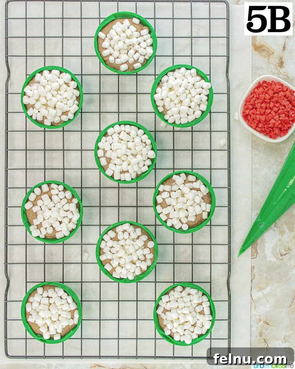 Closing hot cocoa bombs